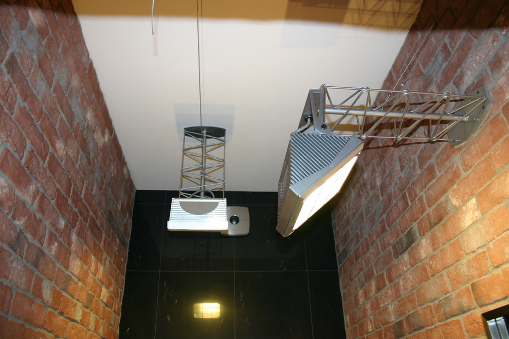 Ангар одного пилота