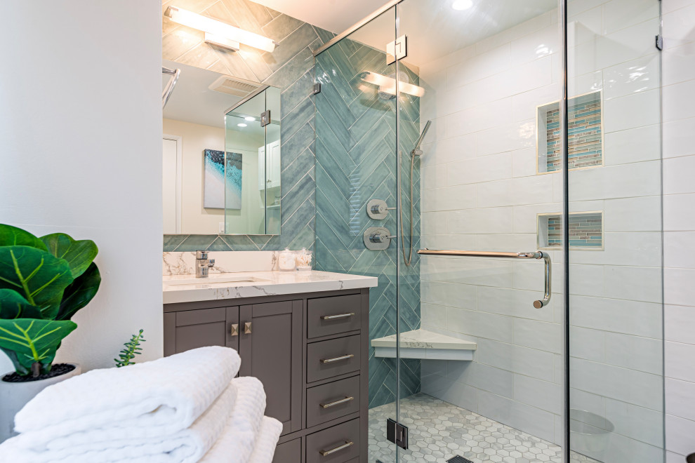 Bathroom - bathroom idea in Orange County