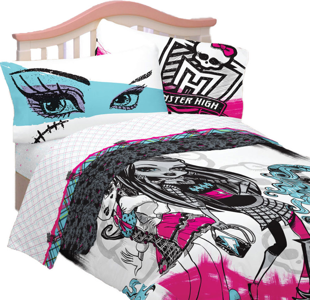 Monster High Full Bed Set Freaky Fashion Bedding