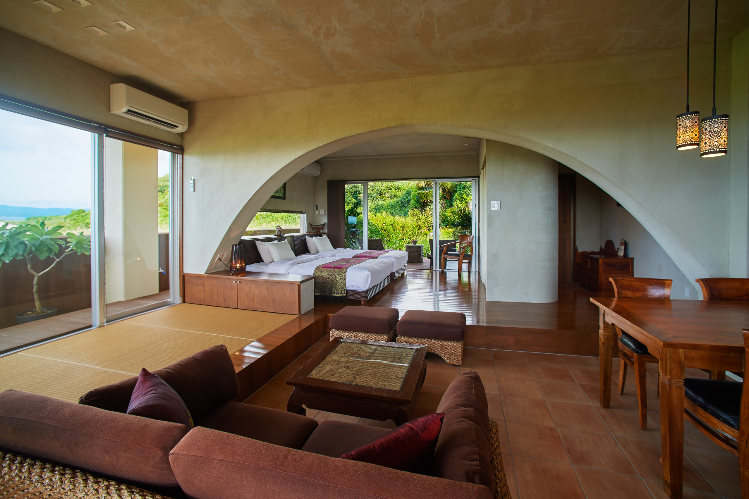 hotel/resort