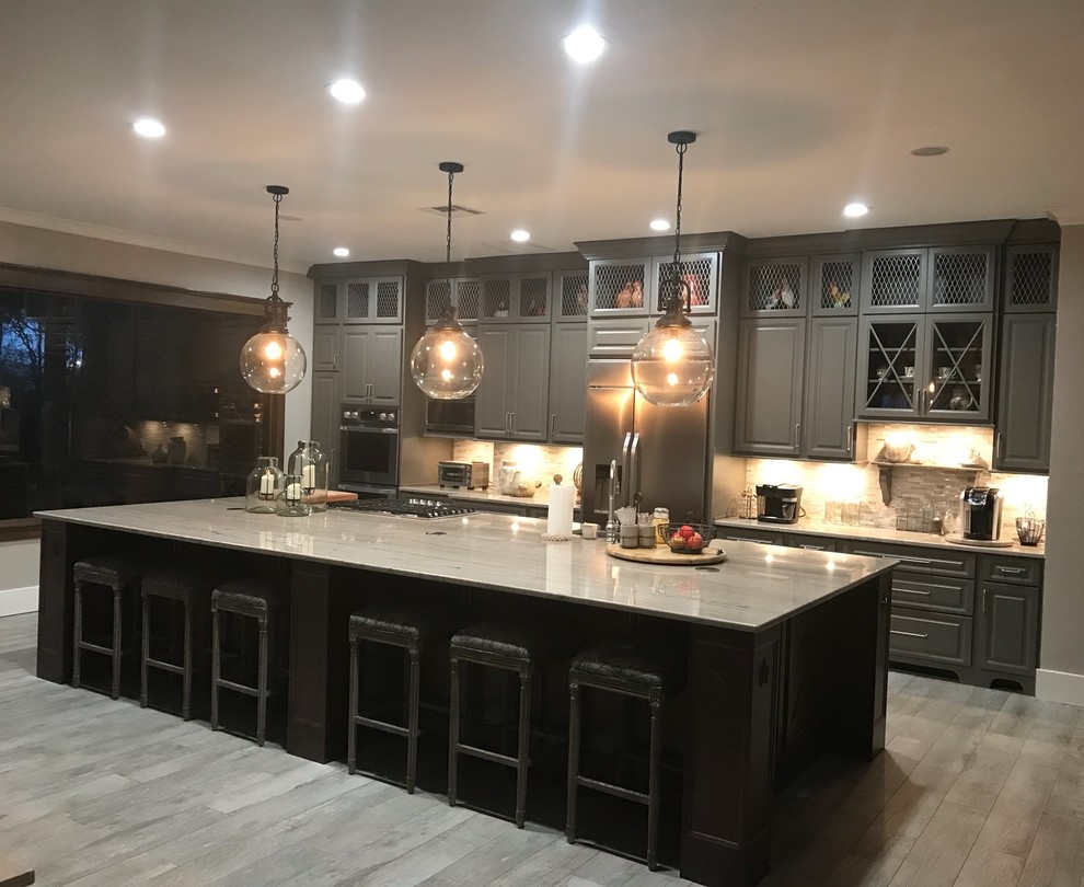 Inspiration for a transitional kitchen remodel in Houston