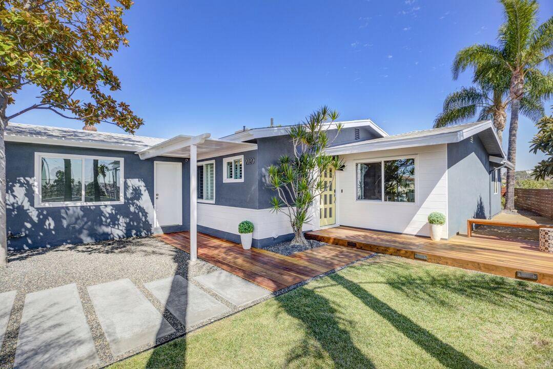 Mid-Century Modern Front Entry Remodel