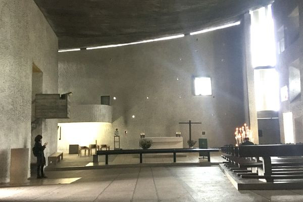 Chapelle notre dame du haut - le corbusier