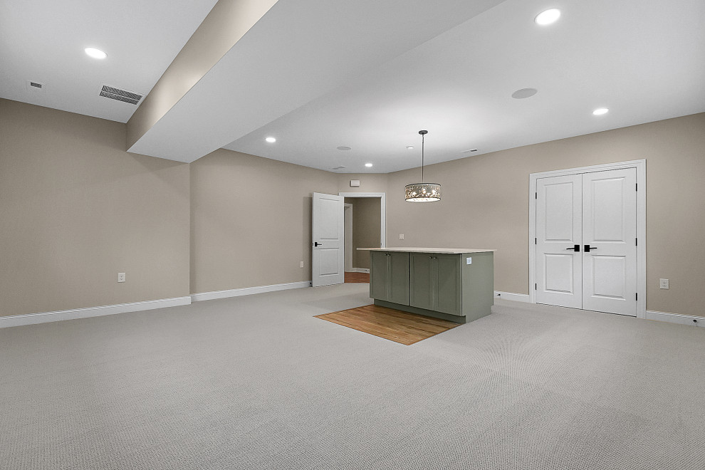 Example of a transitional basement design in Columbus