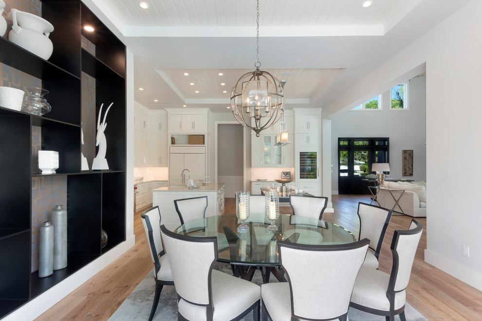Transitional dining room in Miami.