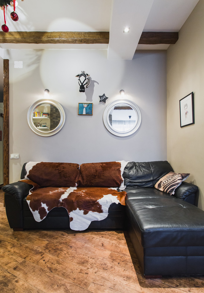 В гостях: Квартира в Звенигороде, полная детей и искусства