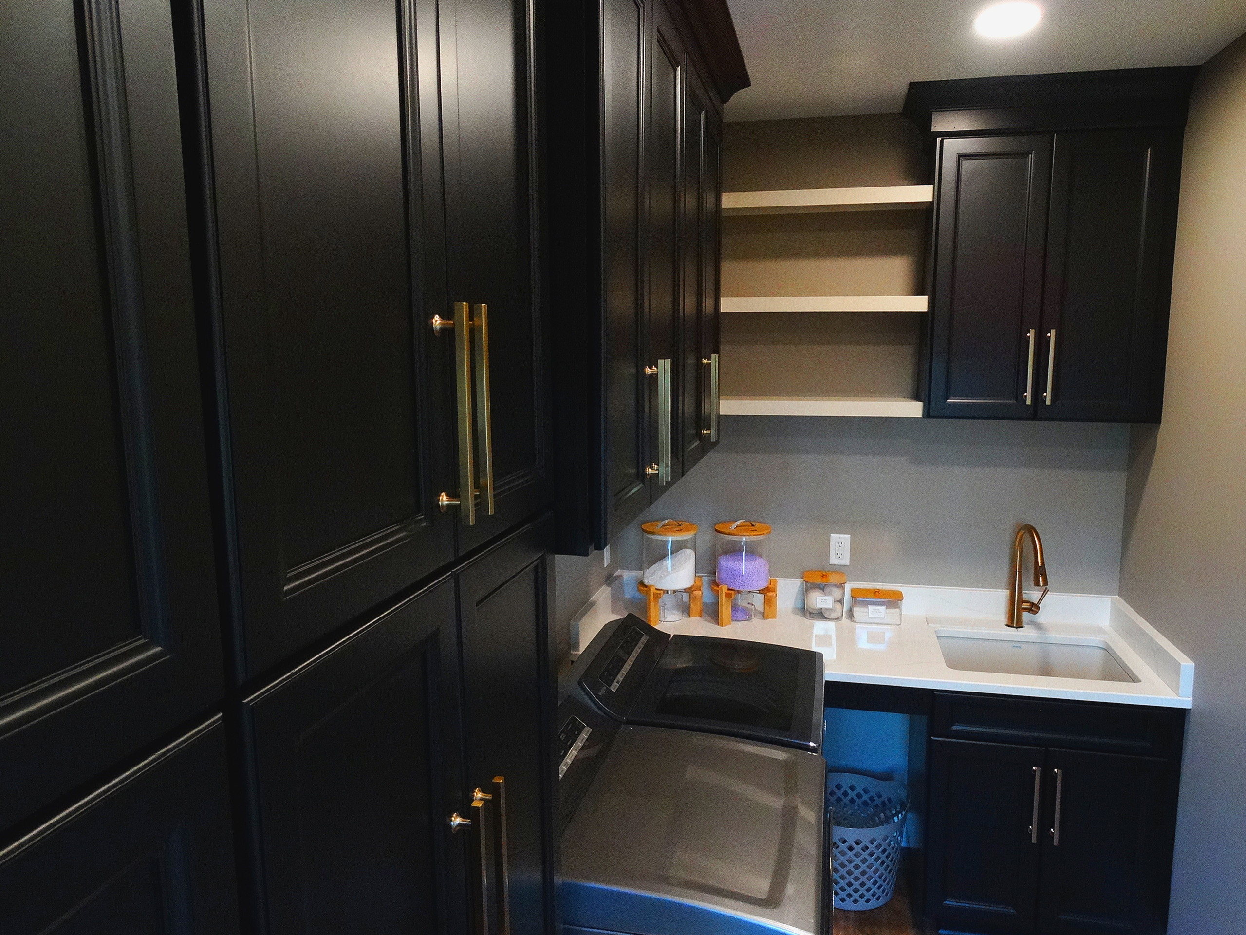 Bayside Residence - Kitchen & Laundry Room Remodel