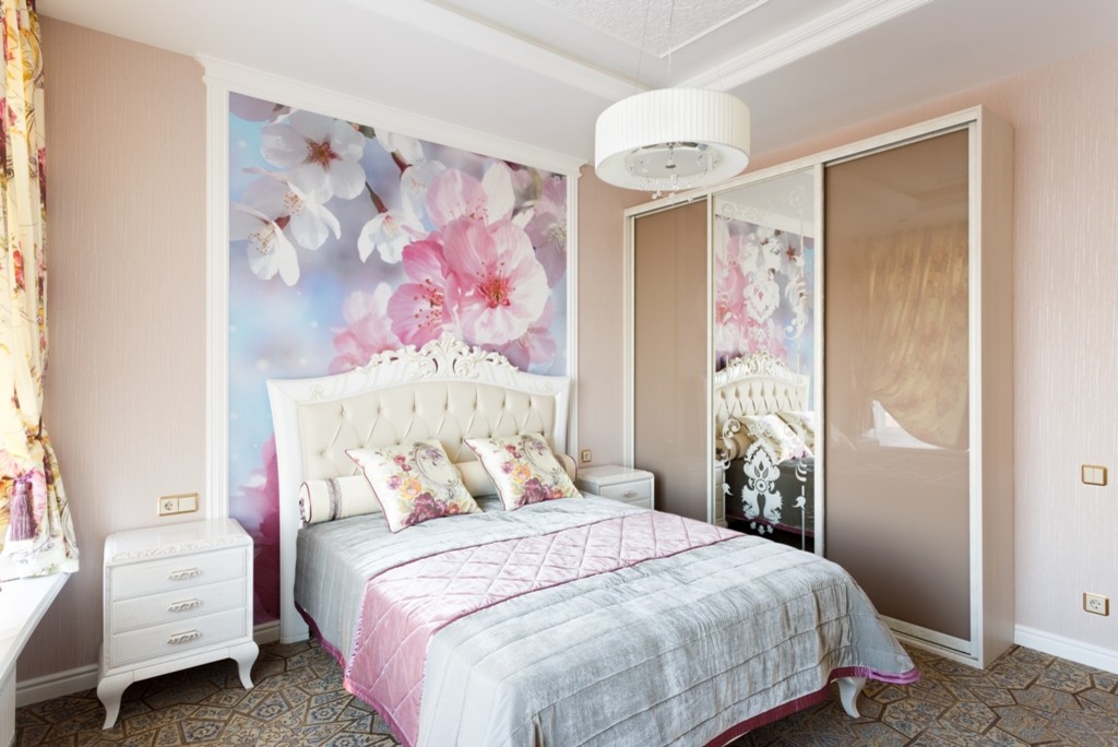 6-комнатная квартира, на Корабельной улице