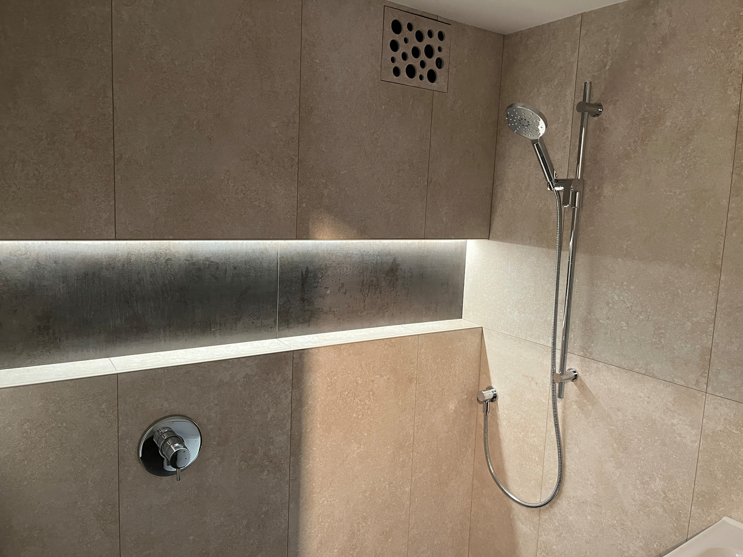 West End walking shower