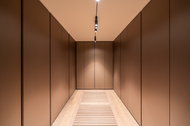 Casa Alta contemporary-wardrobe