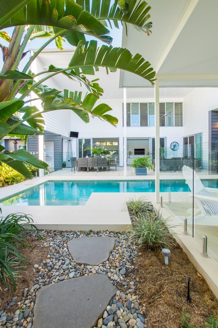 Sinnamon park contemporain-piscine