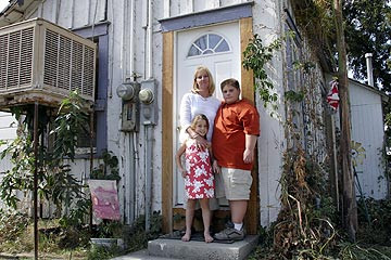 ABC Extreme Makeover home Edition Elcano Family