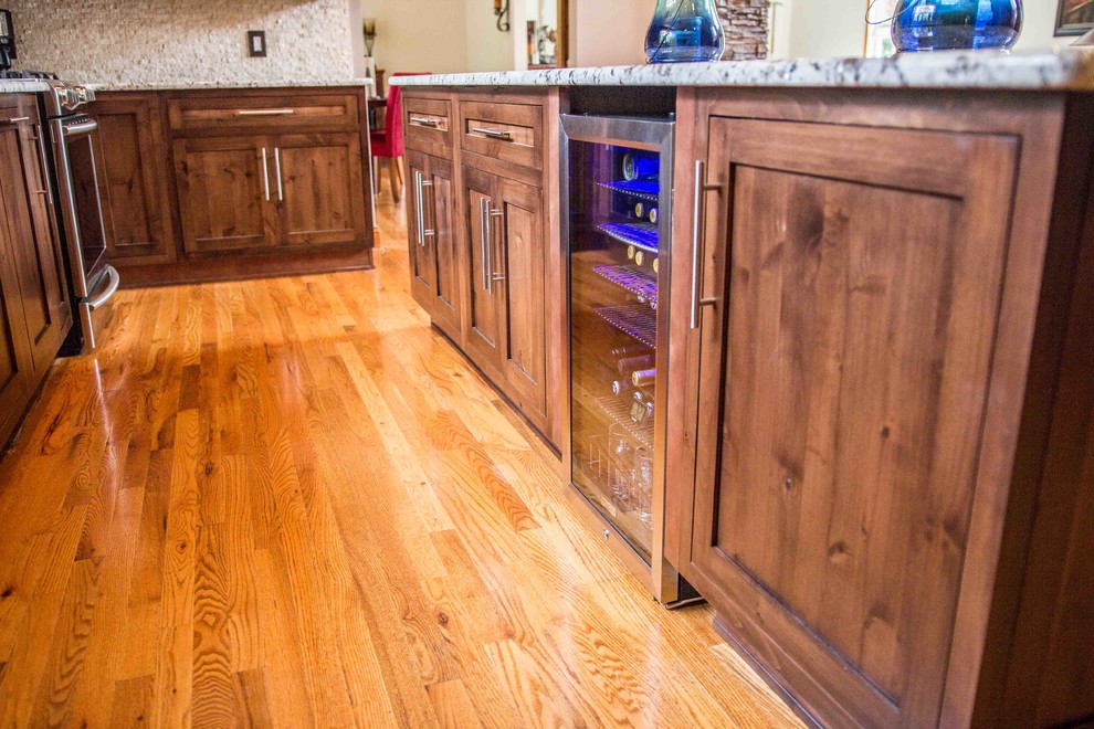 Kitchen - large rustic kitchen idea in Philadelphia