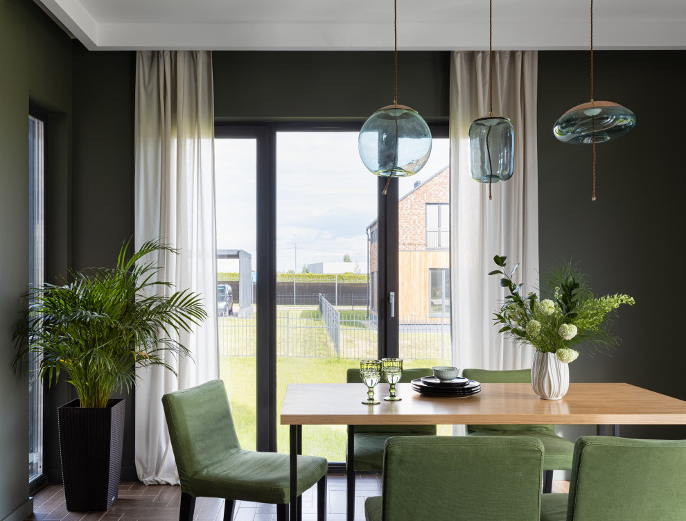 Дом в Подмосковье 137 м2 с темными стенами