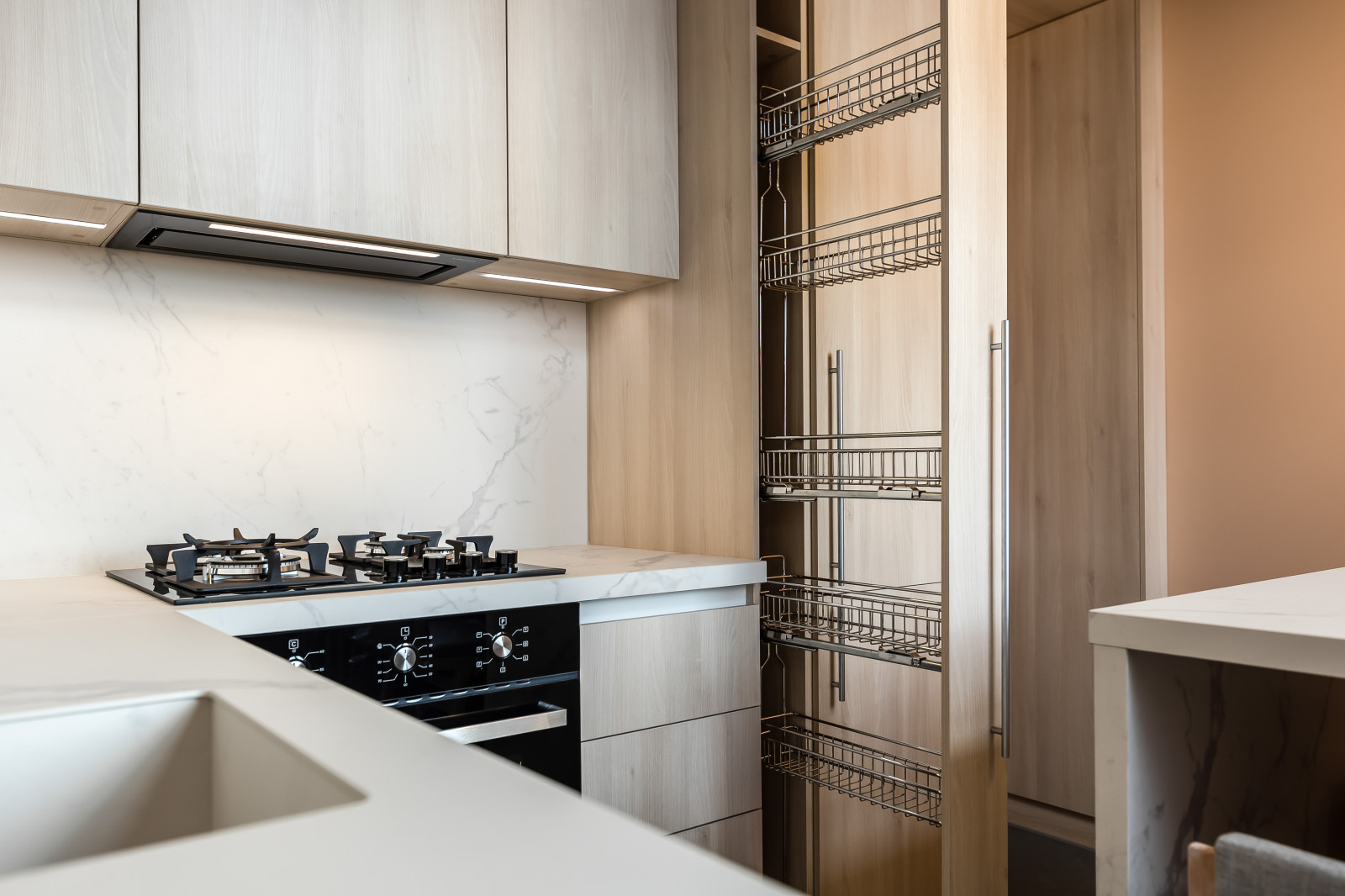 Вытяжка Konigin Navi Black в передаче «Квартирный вопрос».