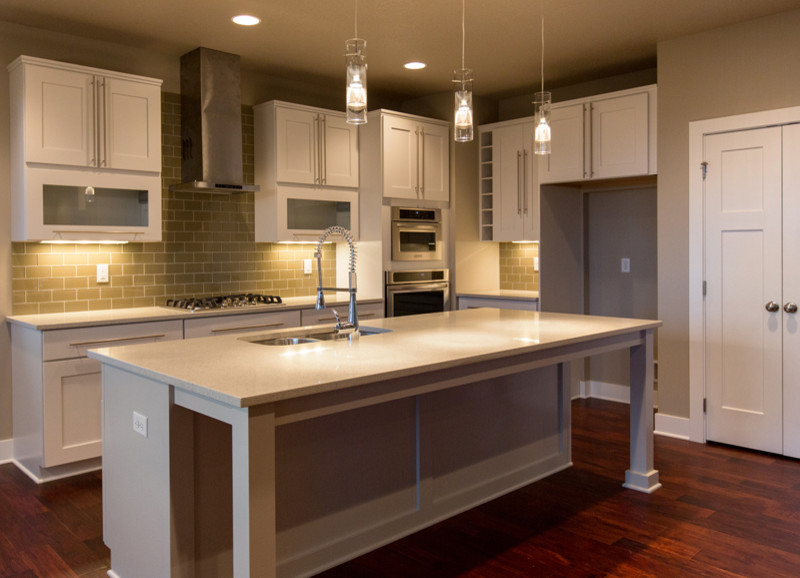 Kitchen - transitional kitchen idea