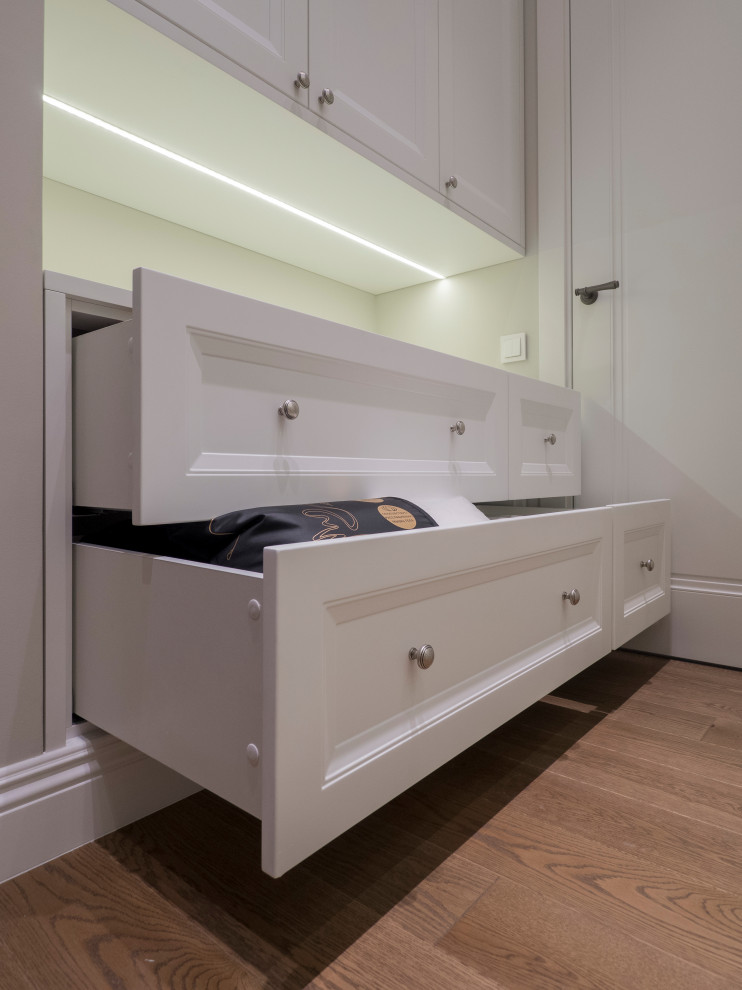 Комплексная меблировка квартиры в неоклассическом стиле