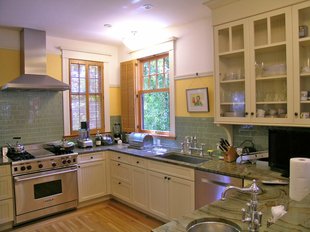 Mid-sized elegant kitchen photo in San Francisco