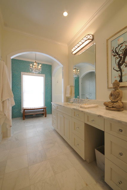 Bowen asian-bathroom