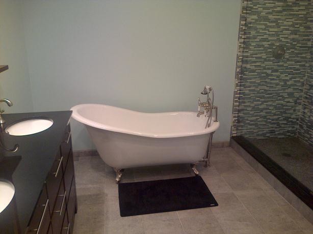 BATHROOM REMOLDING