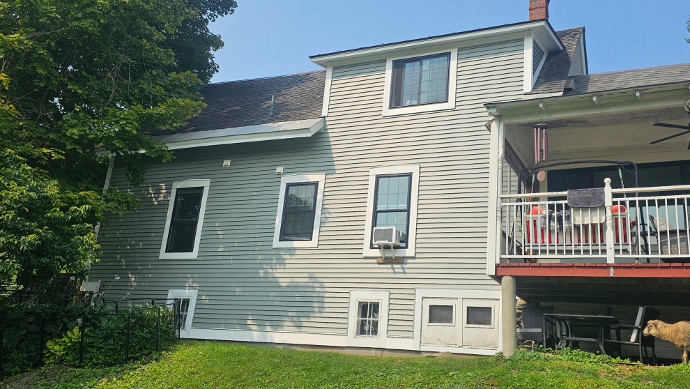 Cedar Knoll vinyl siding- Fern with PVC