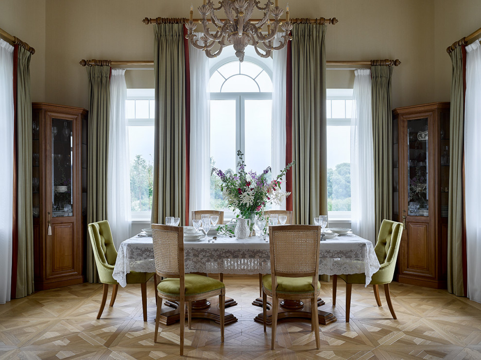 Photo of a classic dining room in Moscow.
