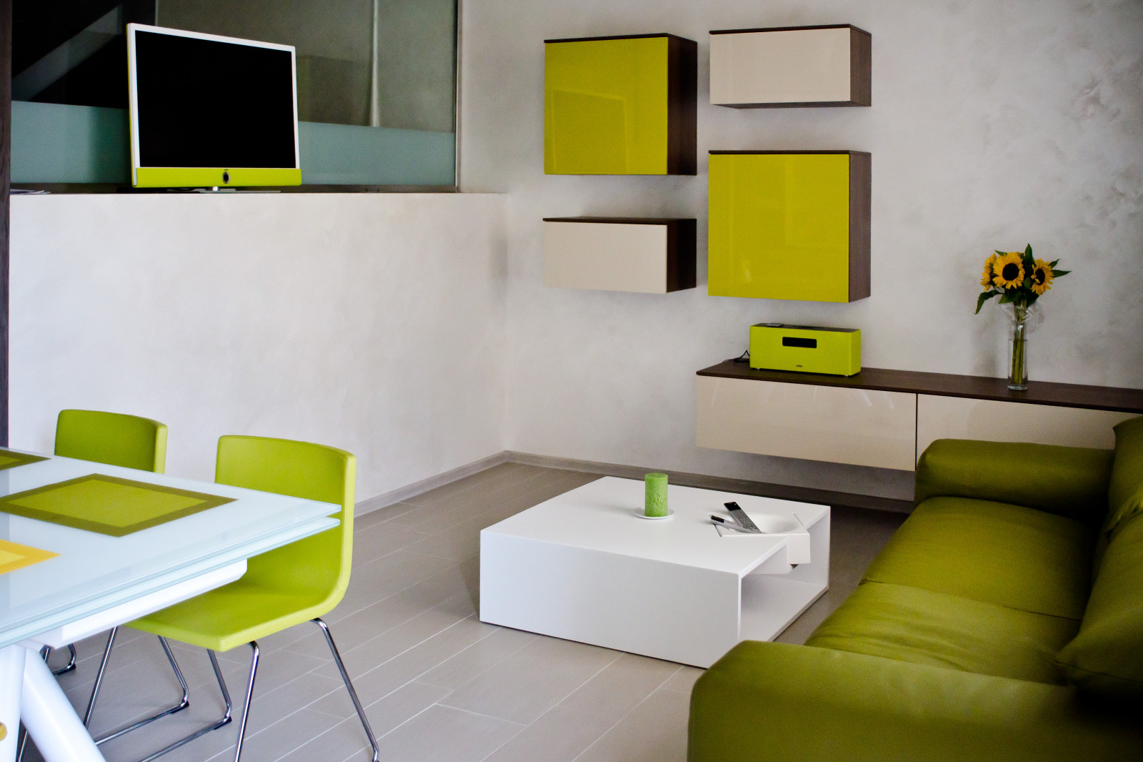 Сплошной позитив. В соавторстве с Анастасией Гавриловой.