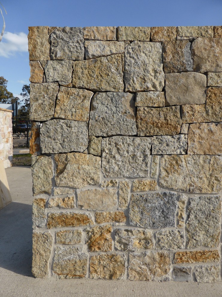 Stone Cladding Jindabyne Rustic Sydney by Kellyville Landscape