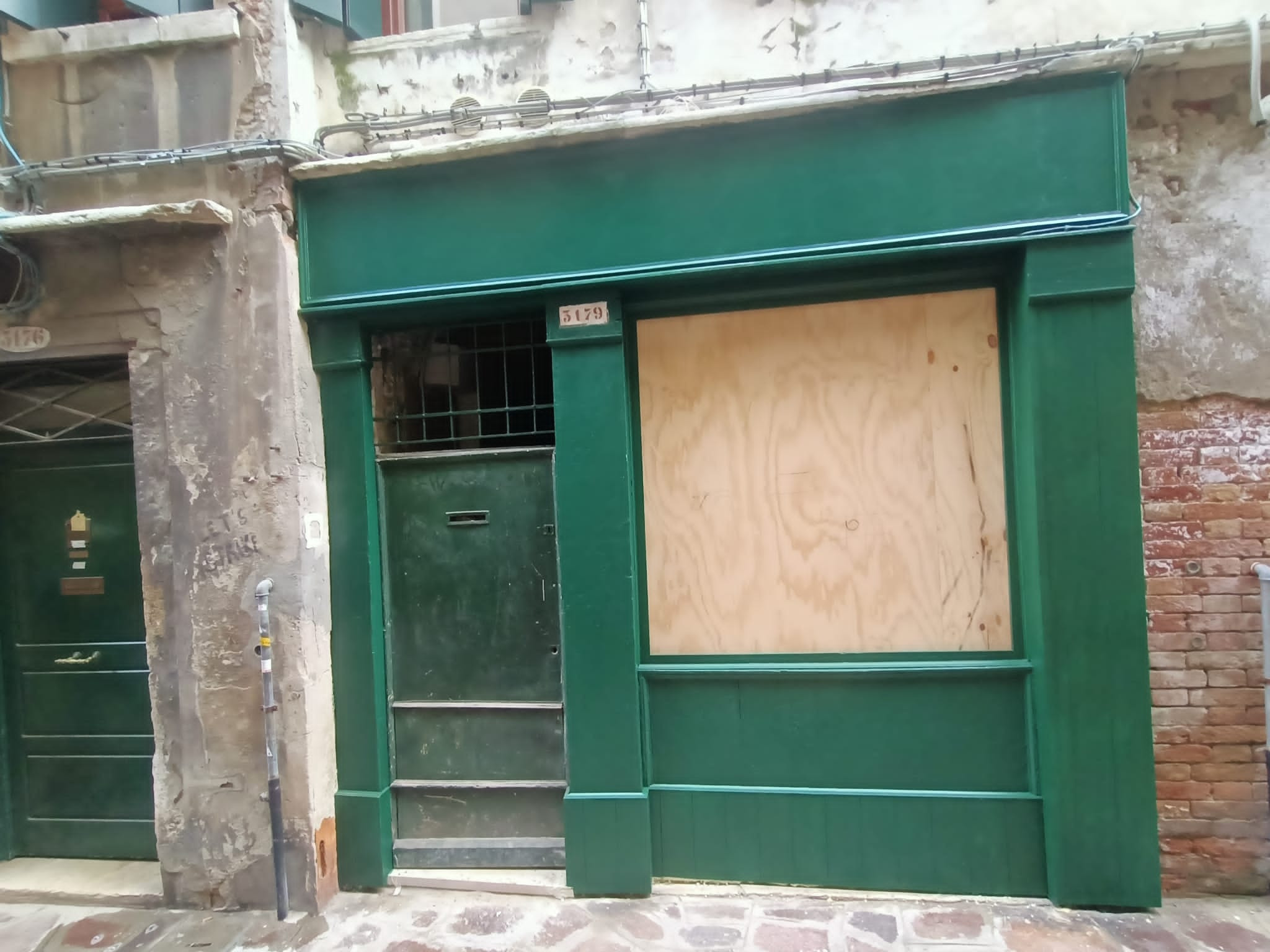 LAGUNA STORE by PORTA VENEZIA