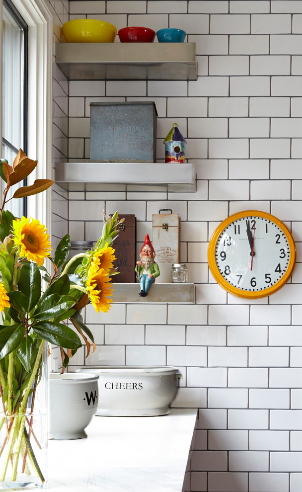 Kitchen - transitional kitchen idea