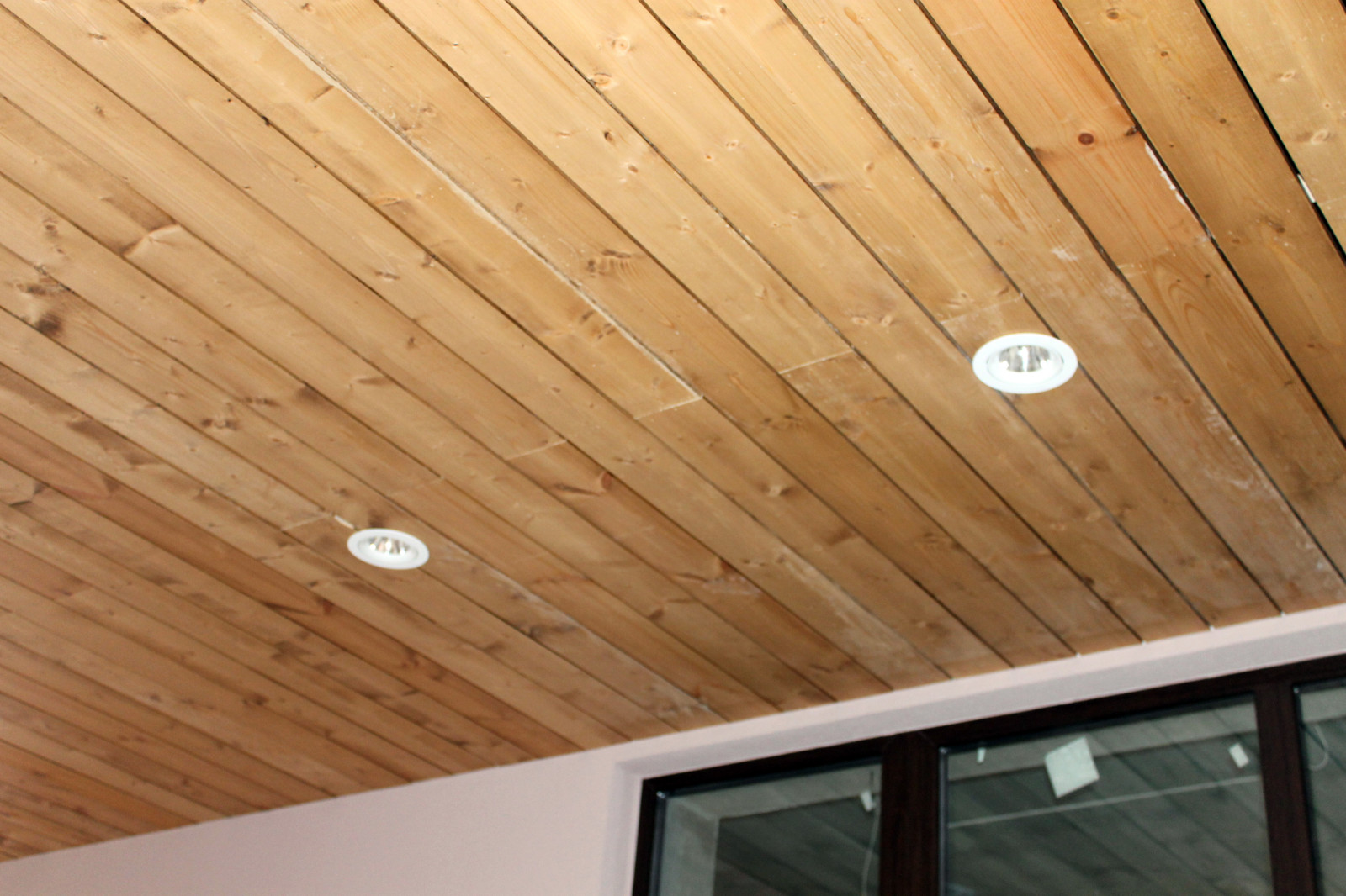 Дом из кирпича в "Охтинском парке"