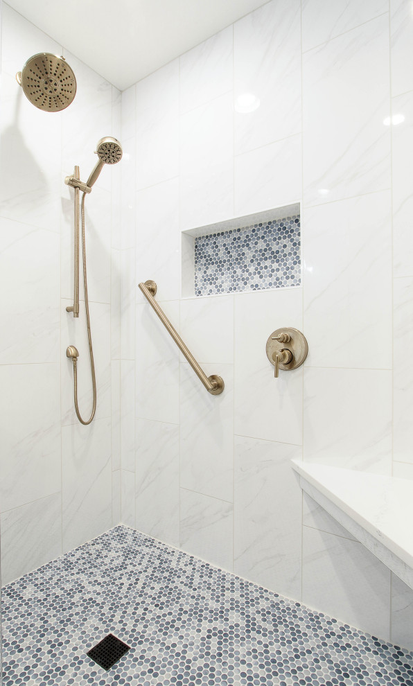 Bathroom - transitional bathroom idea