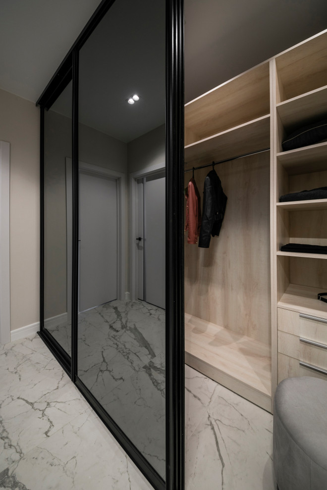 Однокомнатная квартира для молодой девушки. Ижевск, ЖК "Облака", 44 кв.м.