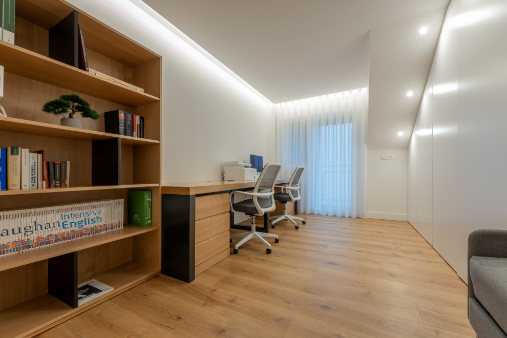 Atico "capricho" con algunos muebles de familia.