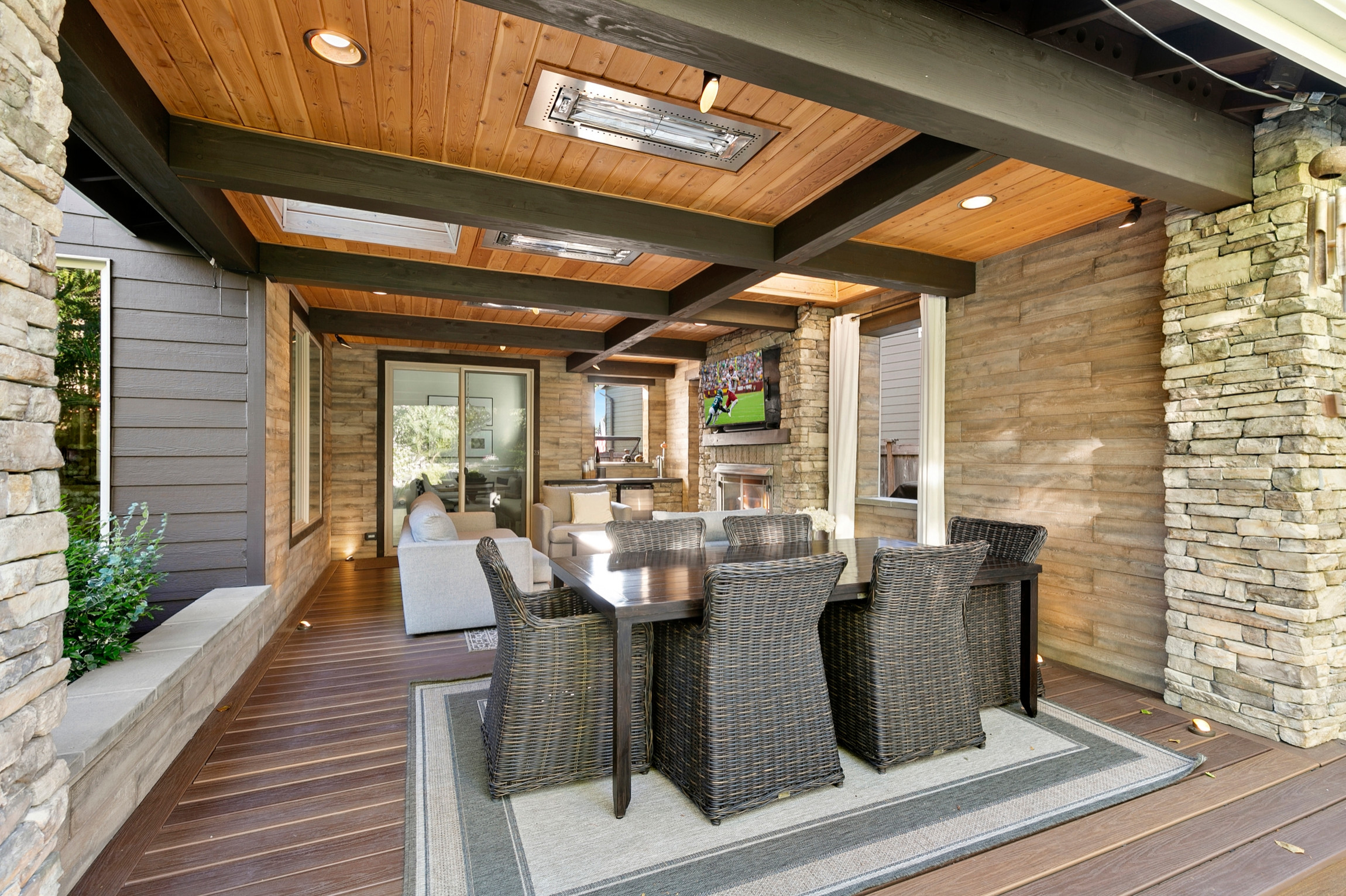 Cozy Sammamish Retreat