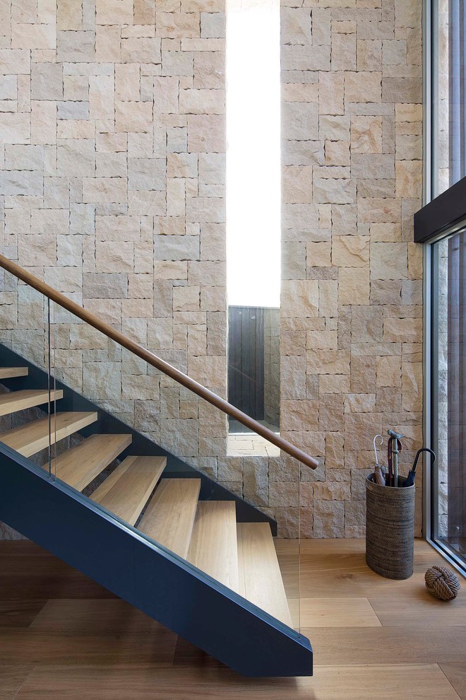 Large contemporary staircase in Sydney.