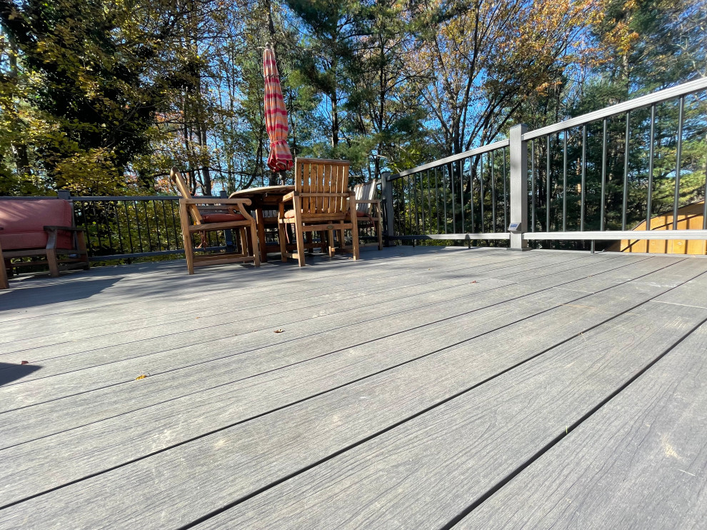 Composite deck boards replacement