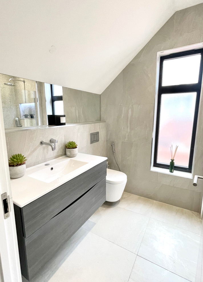 Golders Green Main En-Suite