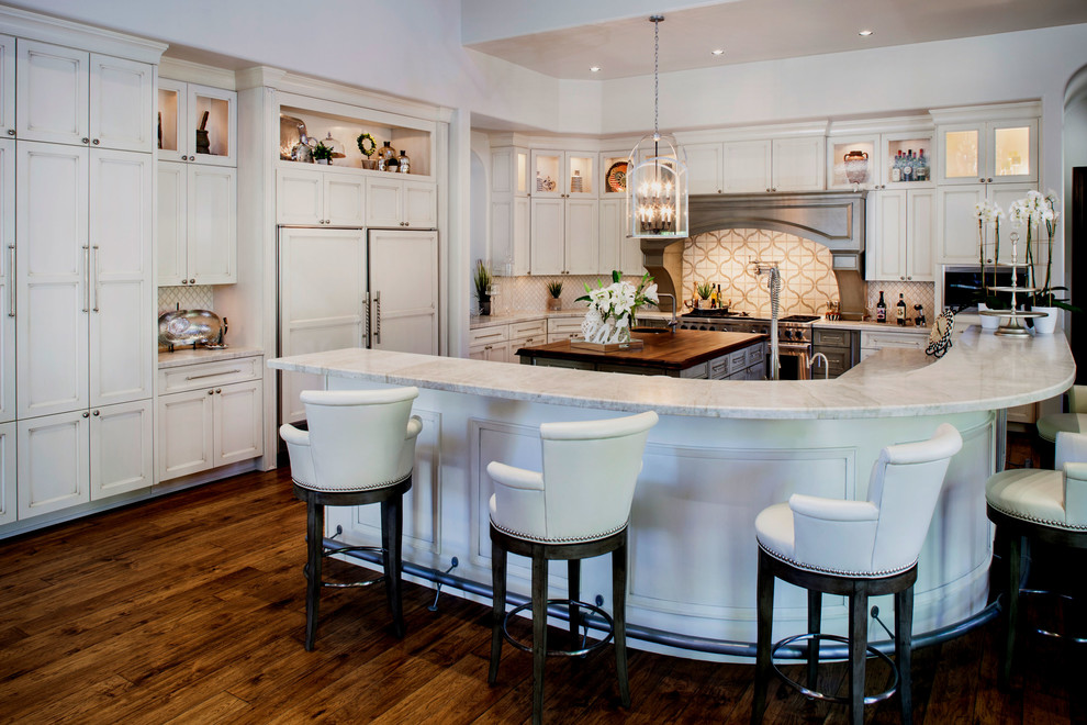 Inspiration for a transitional kitchen remodel in Phoenix