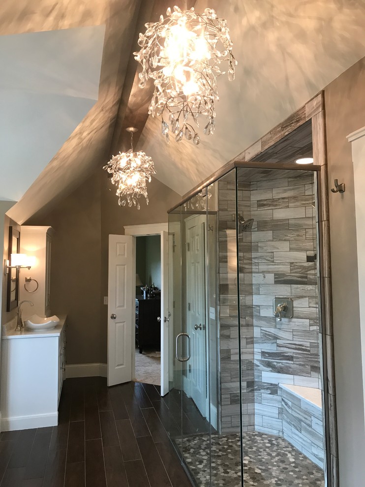 Transitional home design photo in Chicago