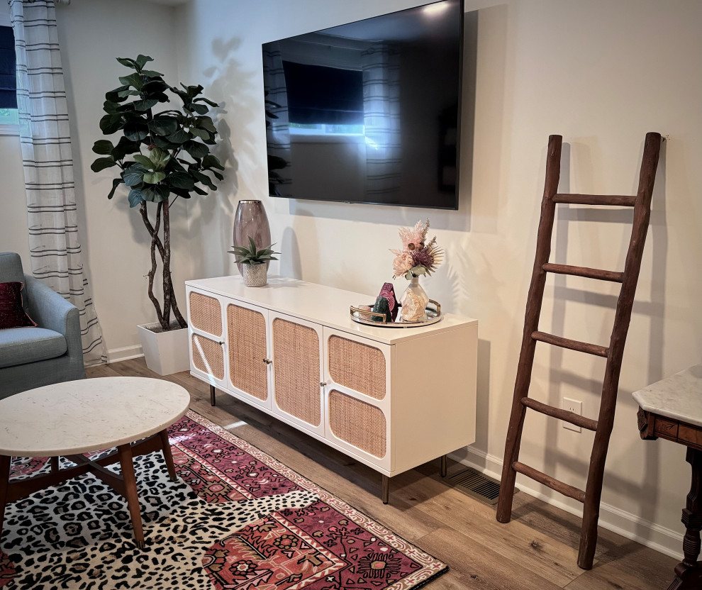 Deluxe Bedroom/Living Room Suite