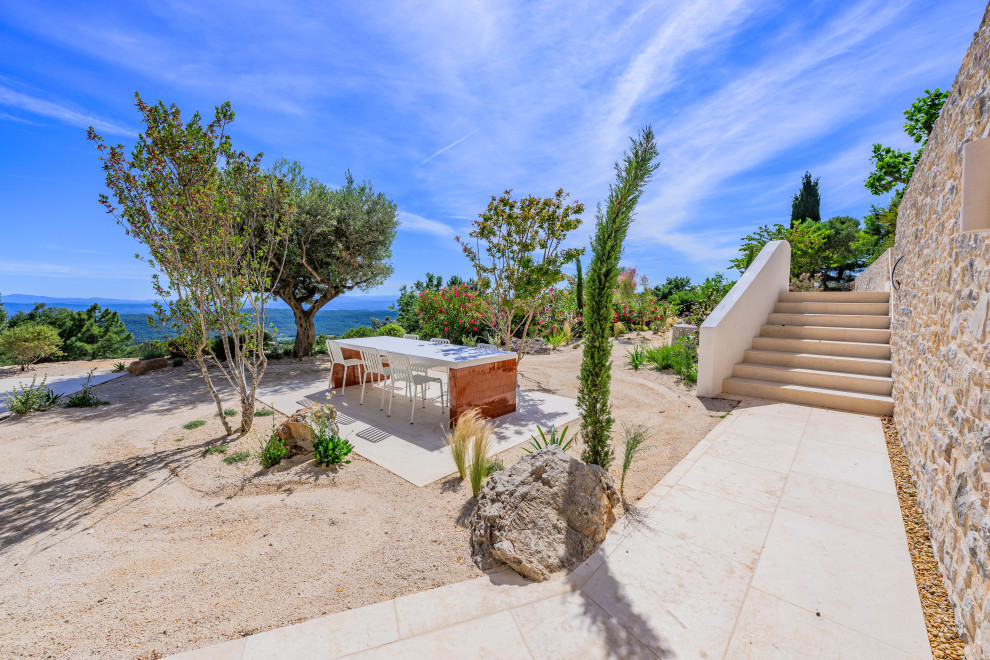 Tourtour - un  jardin dans le ciel
