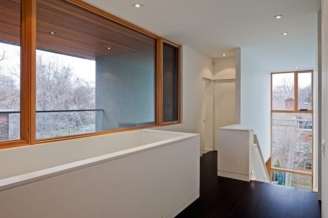 150 W contemporary-hall