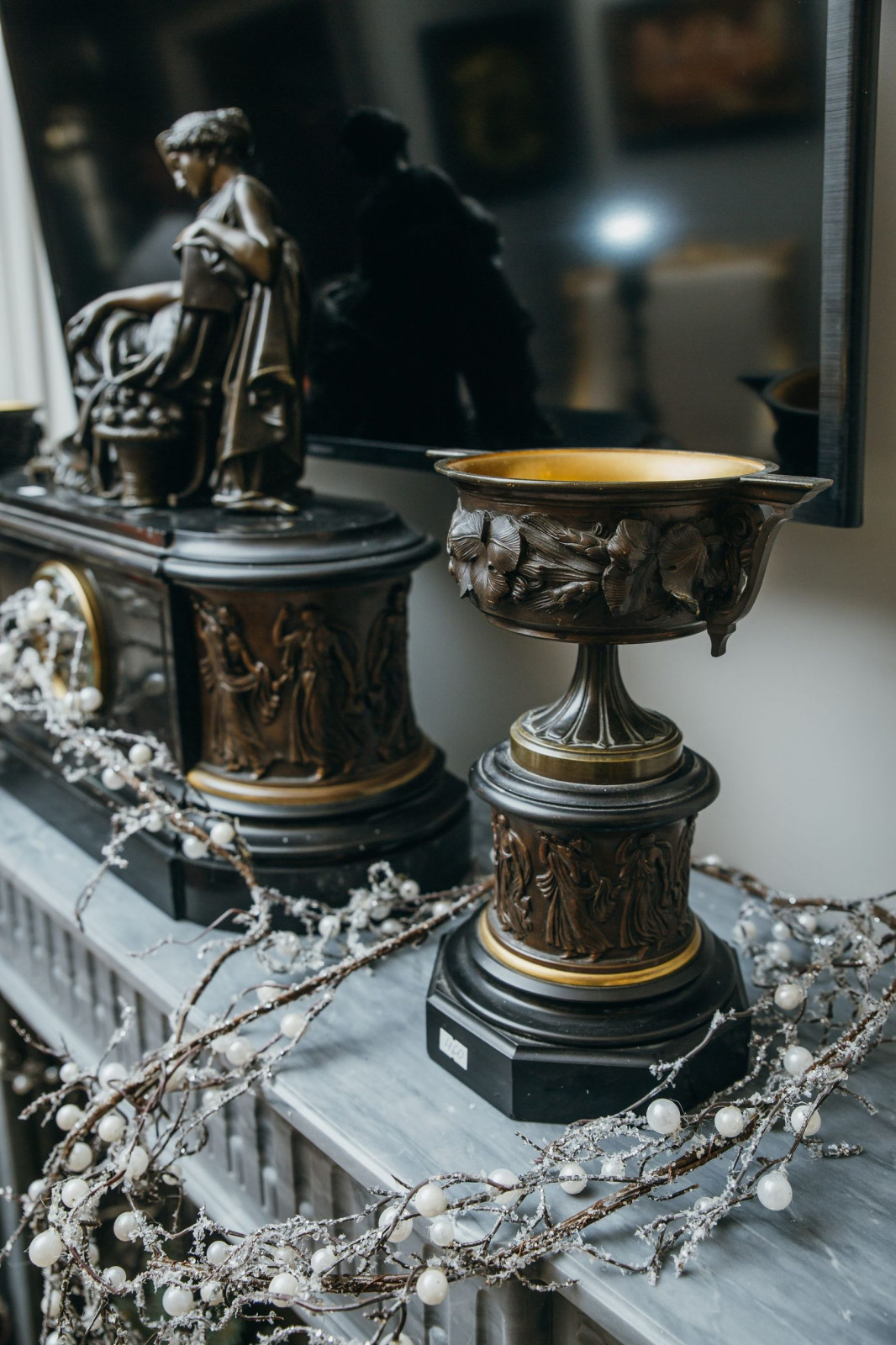 Салон предметов интерьера и антиквариата в Москве