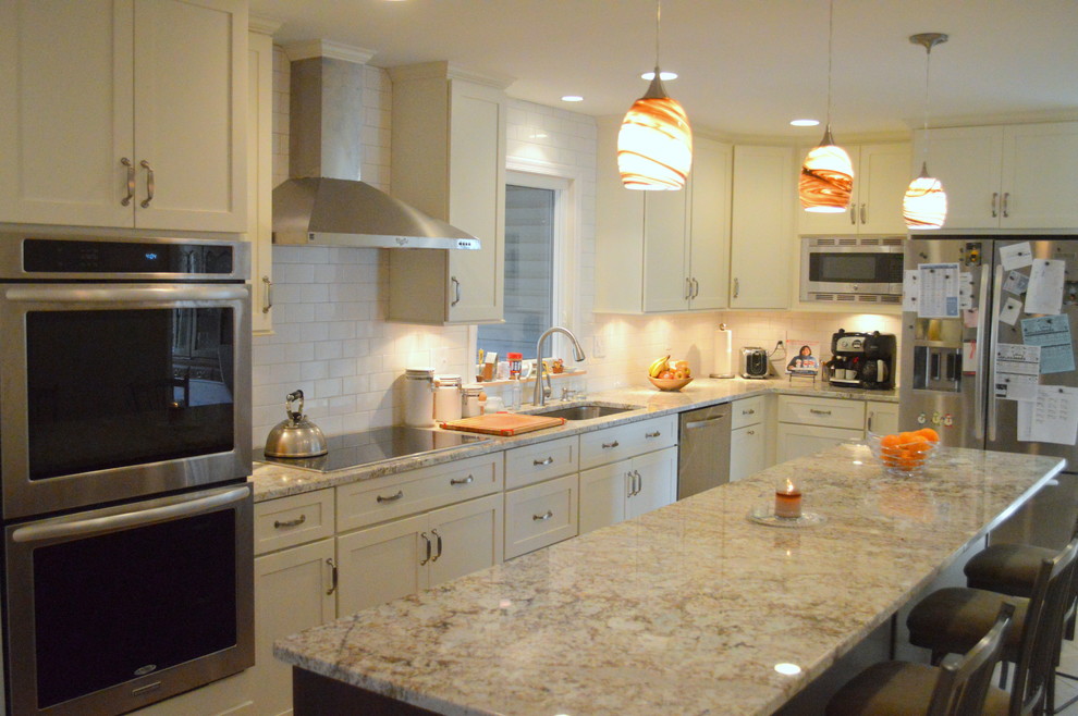Example of a transitional kitchen design in Baltimore