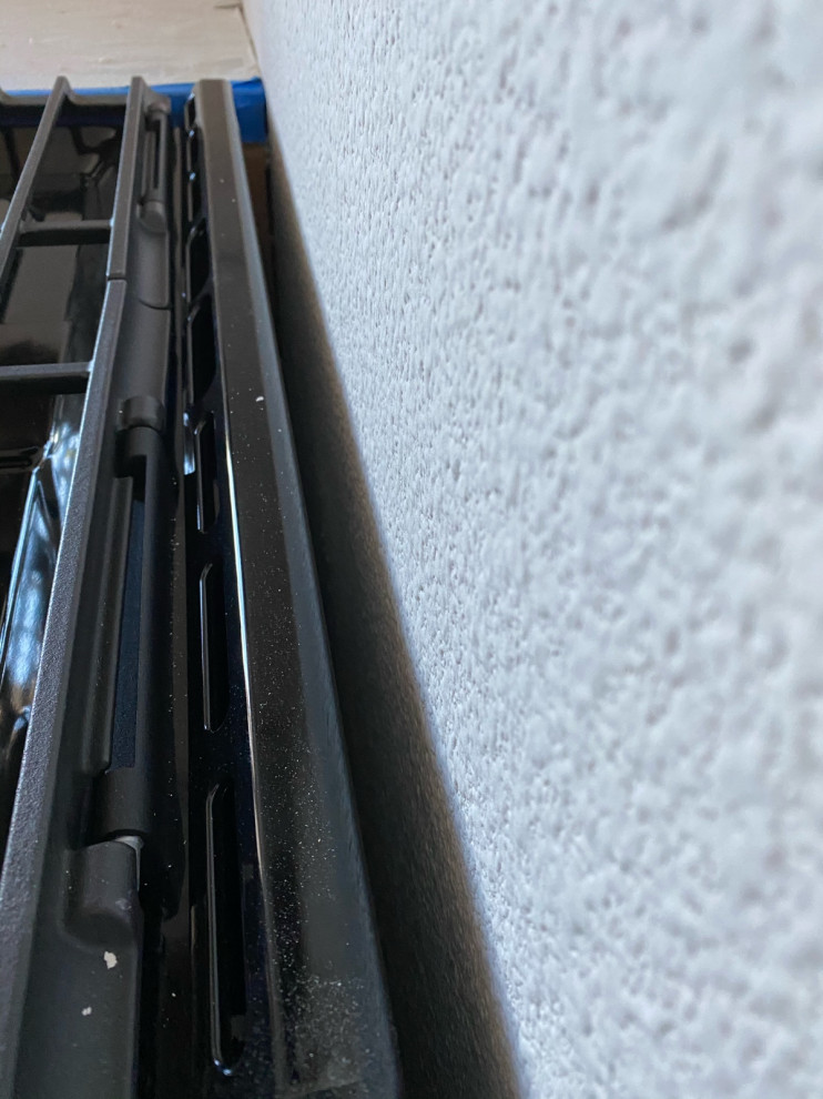 Filling gaps between countertop and range