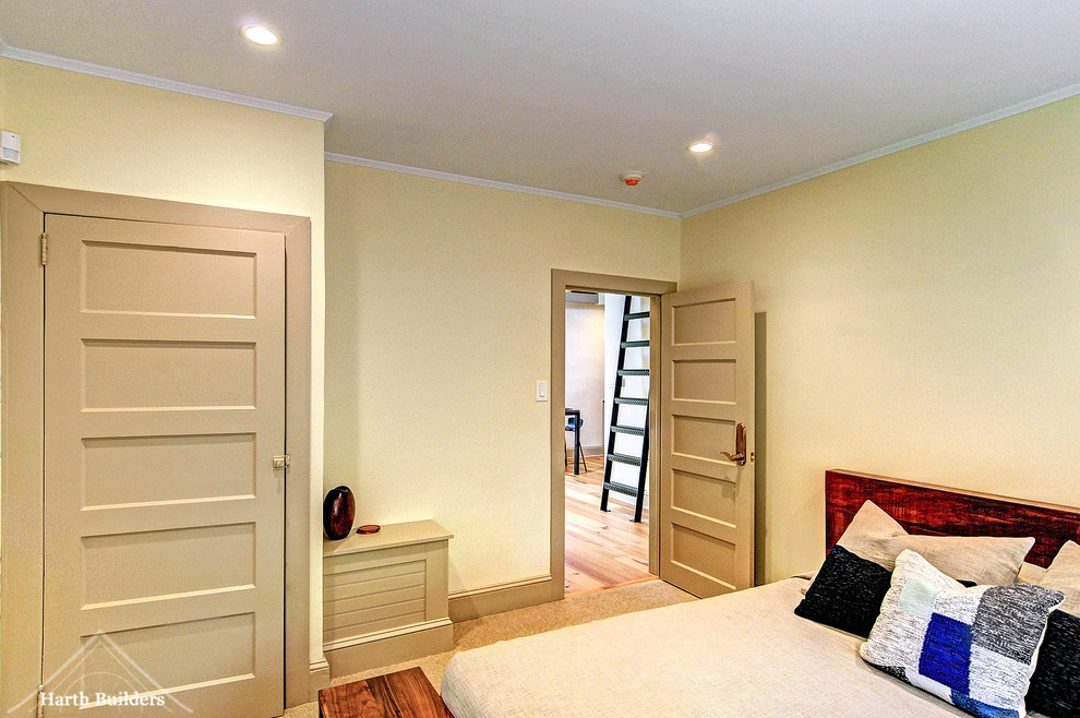 Design ideas for a small transitional master bedroom in Philadelphia with beige walls, carpet and beige floor.