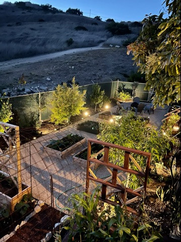 San Pedro, CA - English Potager Style Culinary Garden