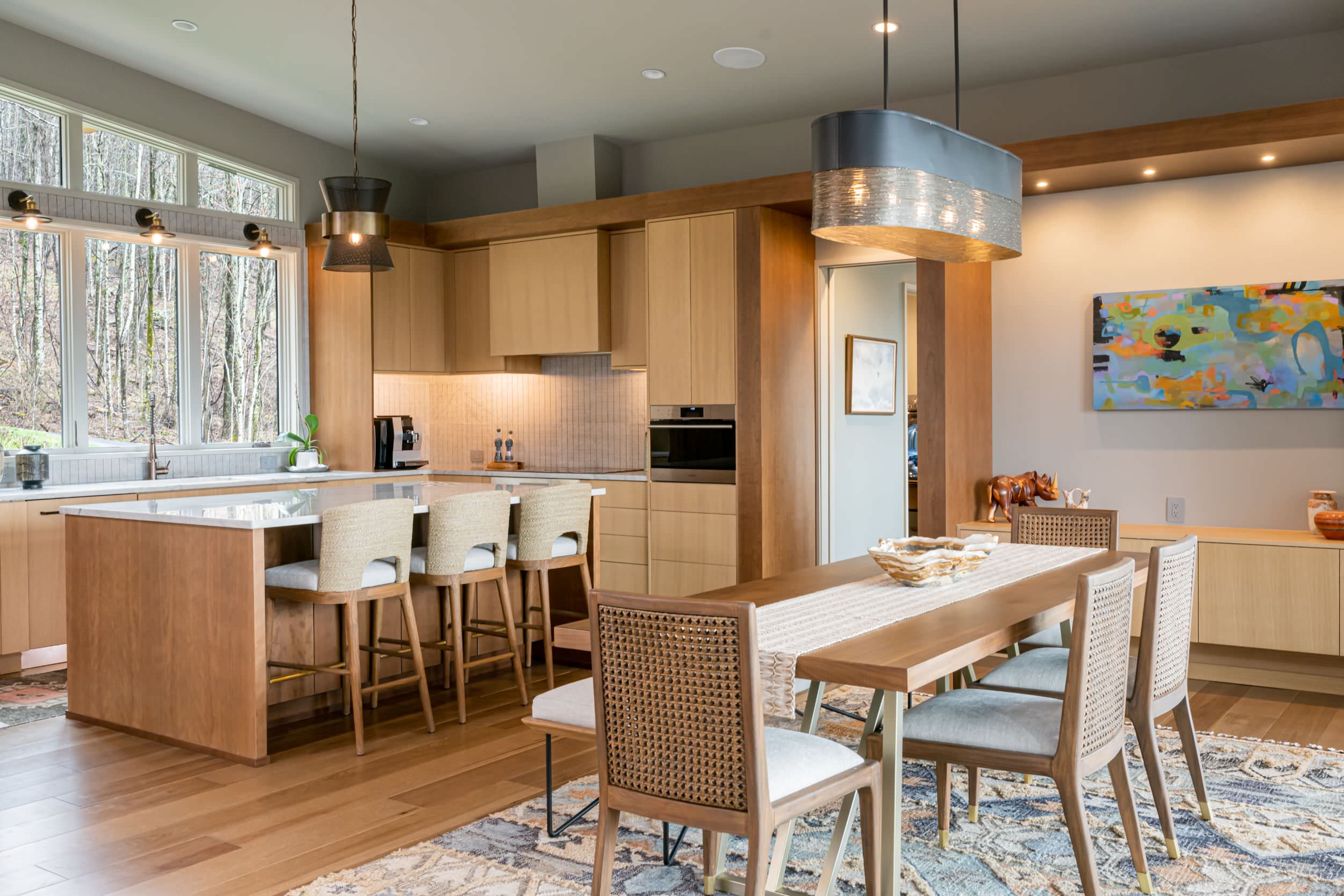 The 5 Layers of a Well-Lit Dining Room, image size:2502x1668