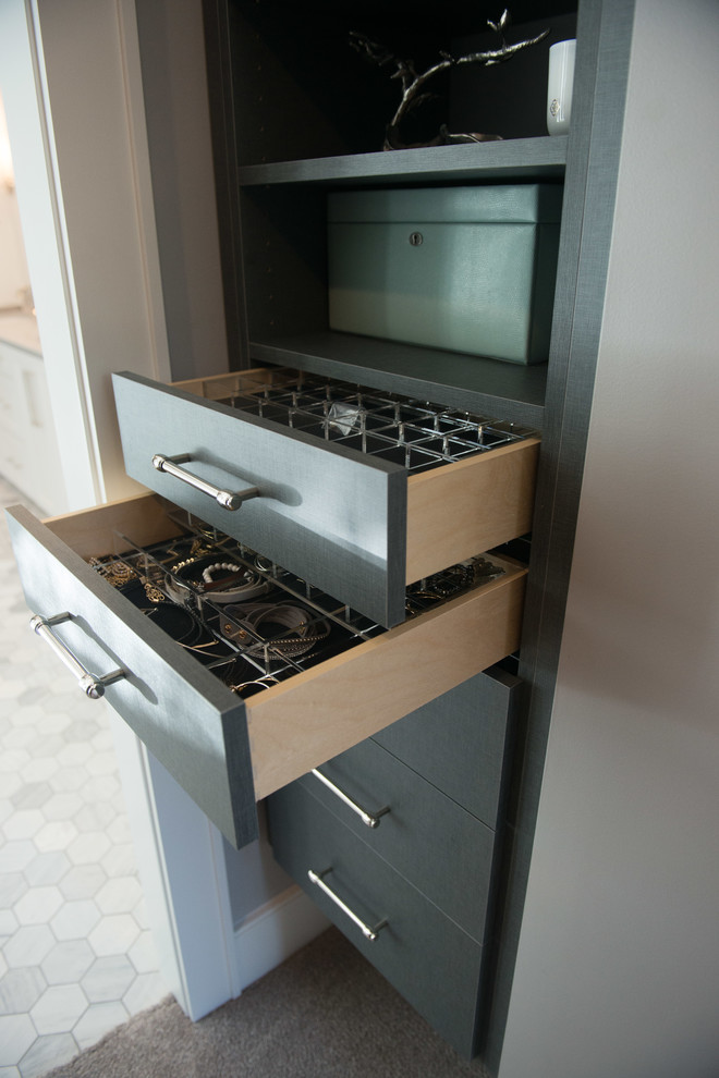Example of a huge transitional master porcelain tile and gray floor kitchen design with shaker cabinets, a one-piece toilet, gray walls, an undermount sink and gray countertops